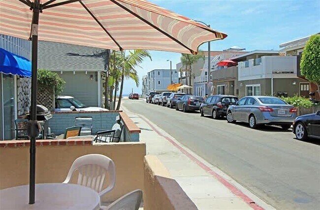 Building Photo - 124 34th St