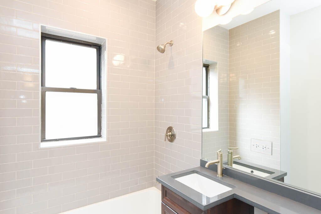 Building Photo - 1139 Maple Ave