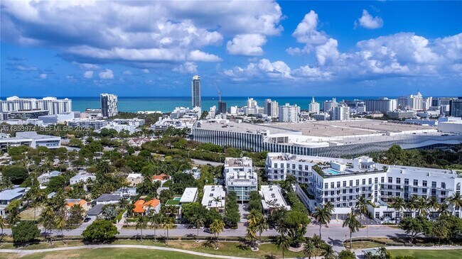 Building Photo - 2021 Meridian Ave