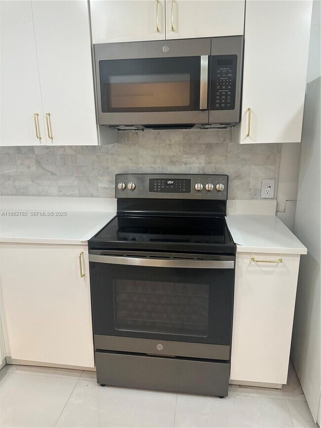 Building Photo - 1624 NW 90th Way