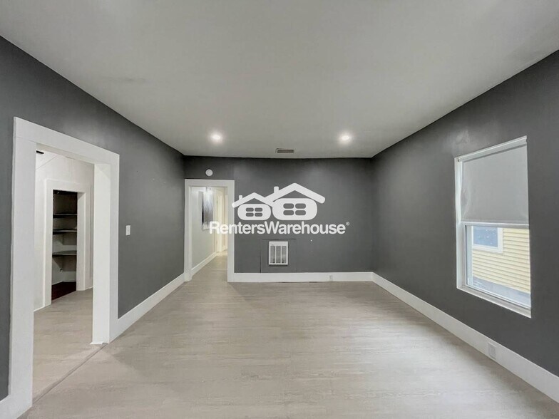 Building Photo - 315 Highland Ave