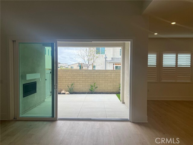 Building Photo - 240 Sora