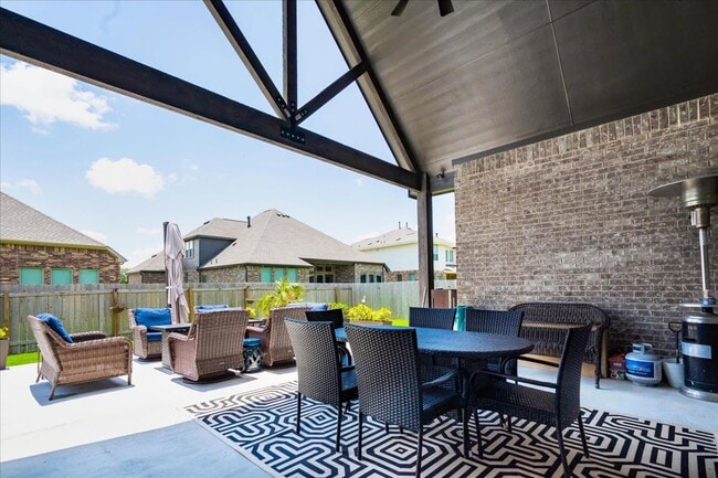 Building Photo - 5713 Fresno Ave