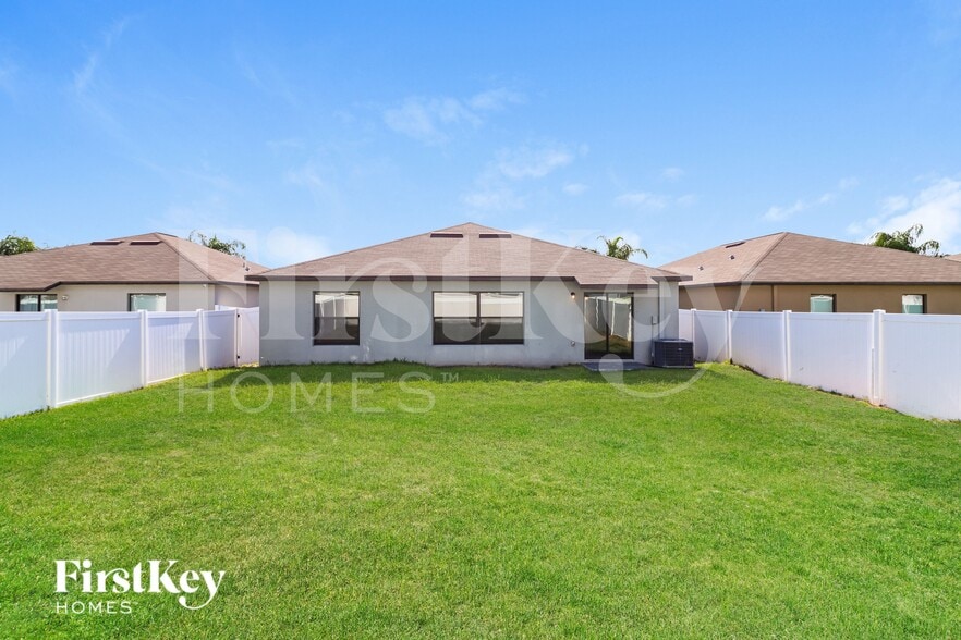 Building Photo - 14144 Covert Green Pl