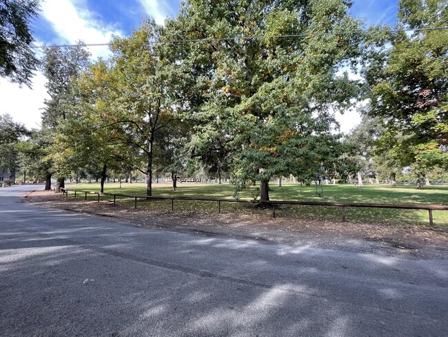 Building Photo - 9384 Lott Rd