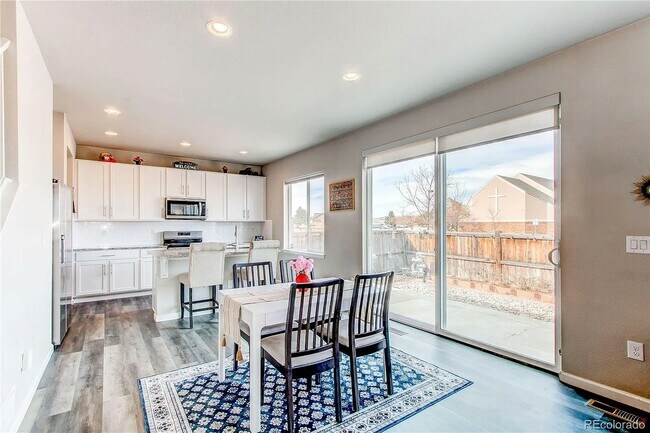 Building Photo - 15920 Hayloft Ln