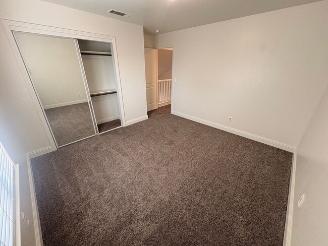 Building Photo - Beautiful 3 bedroom Home for rent in Visalia, Ca