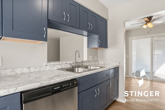 Building Photo - 31 Harding St