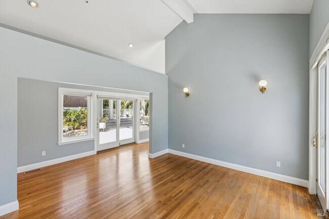 Building Photo - 32 Marin Bay Park Ct