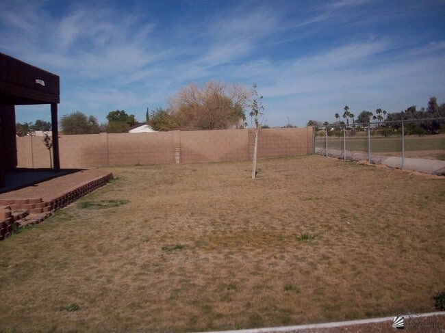 Building Photo - 14743 S Blanco Ave