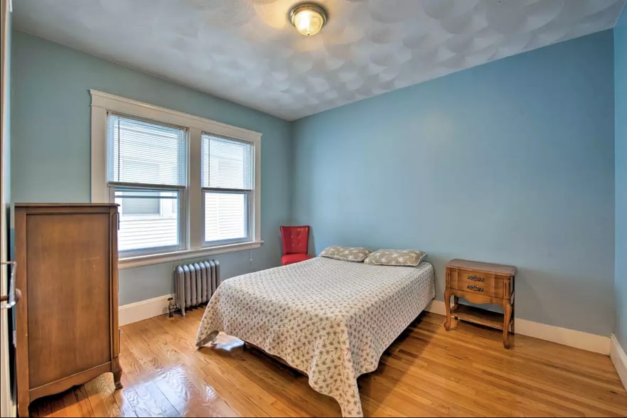 Building Photo - 36 Pembroke Ave