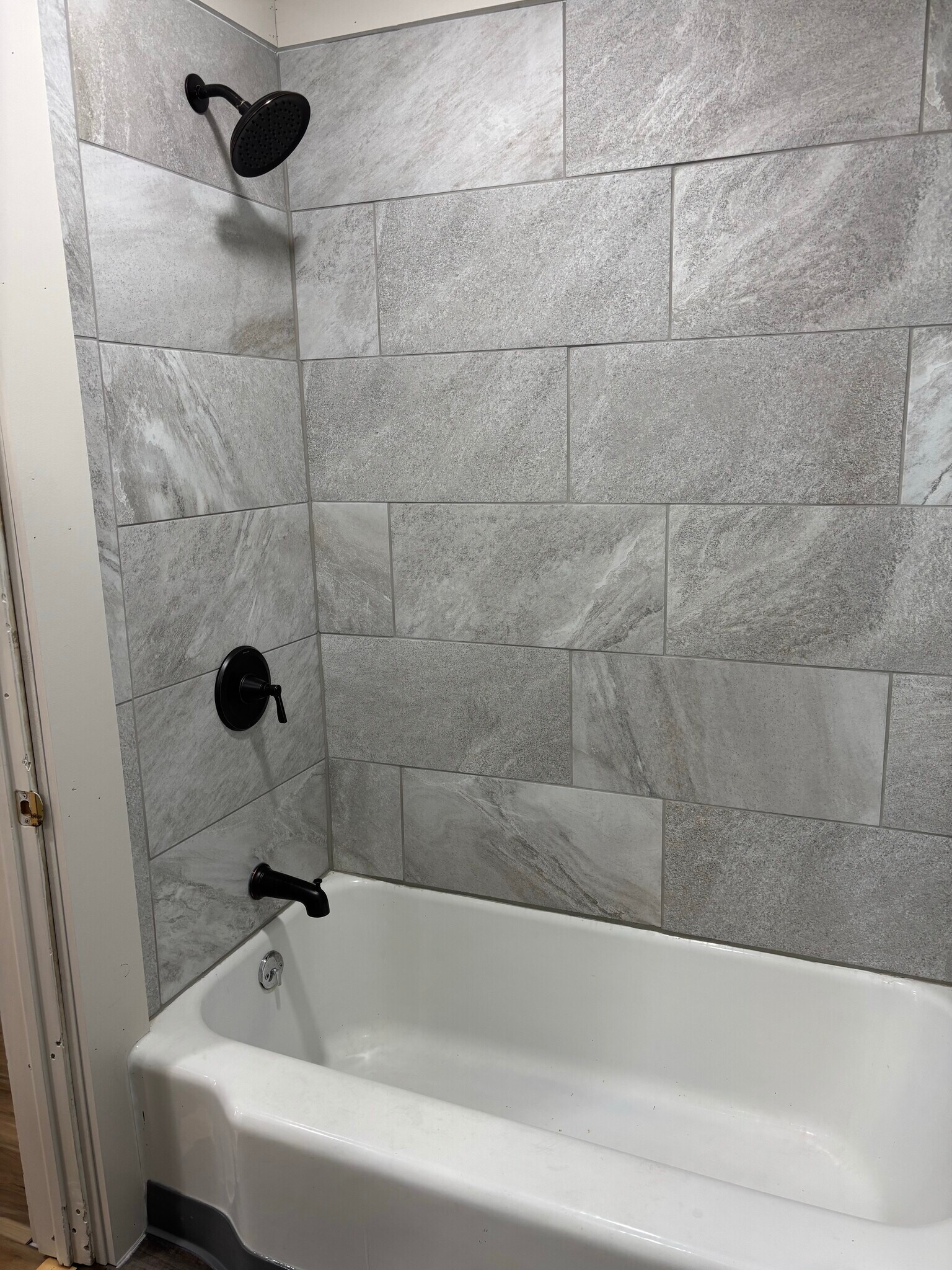 Building Photo - 19 W Chartes St