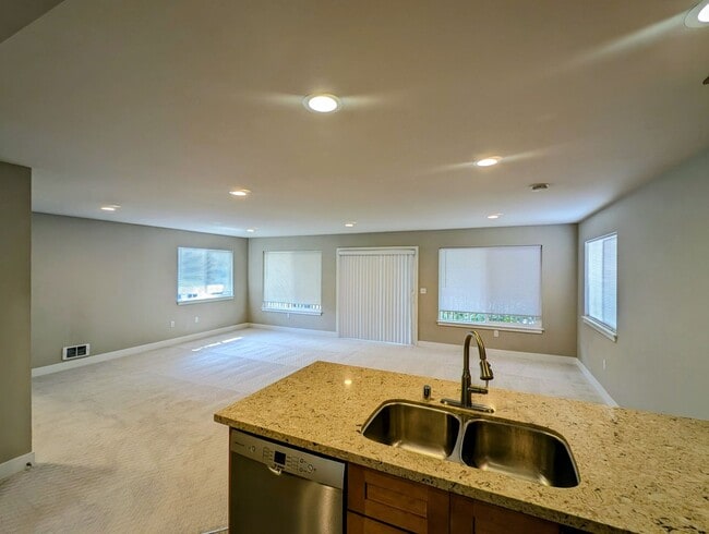Building Photo - 13727 TLC HARRIS
