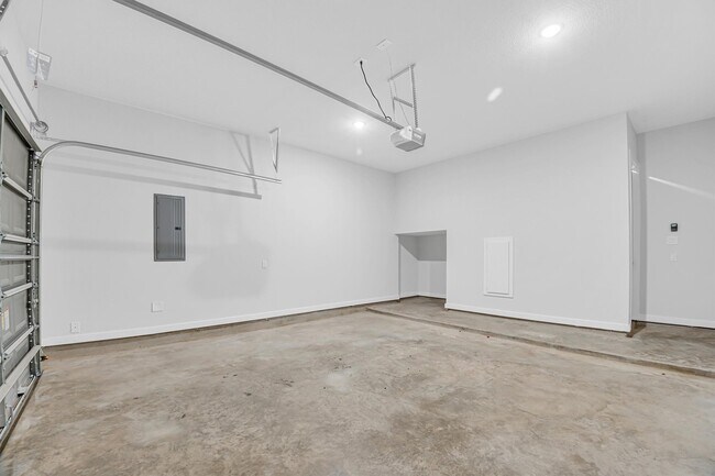 Building Photo - 11242 Buchanan Cvs Ln