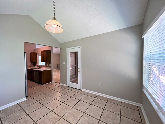 Building Photo - 6017 Tennyson Dr