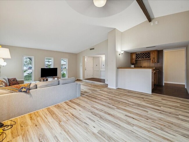 Building Photo - 3902 Broken Elm Dr