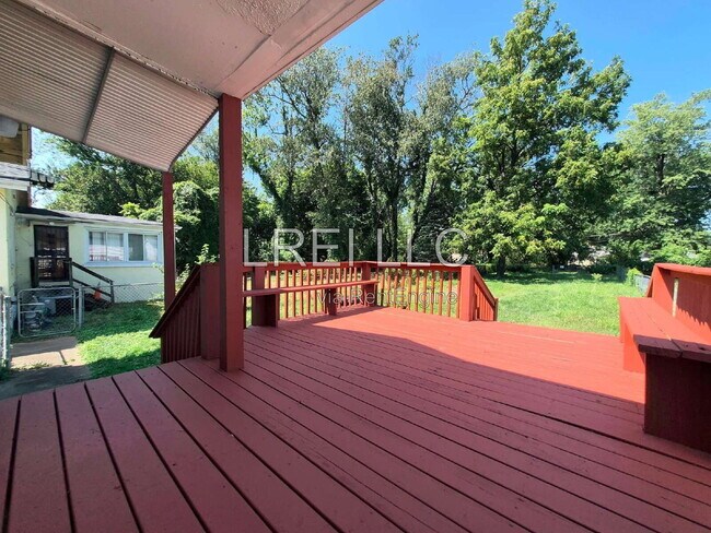 Building Photo - 3615 Del Park Terrace