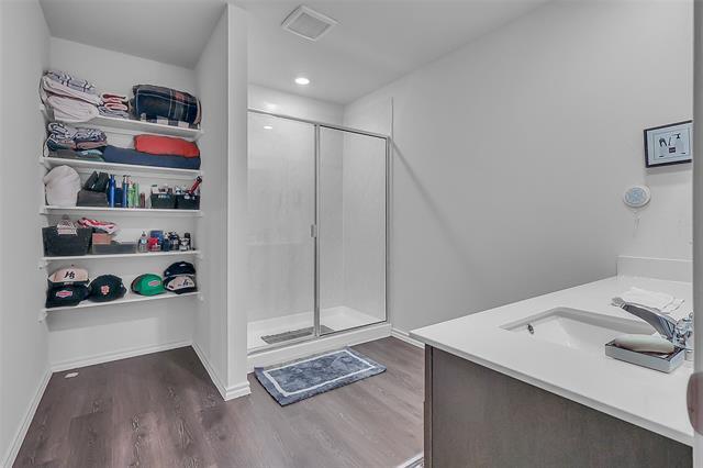 Building Photo - 1208 Community Way