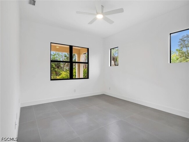 Building Photo - 12004 Newgate Ave