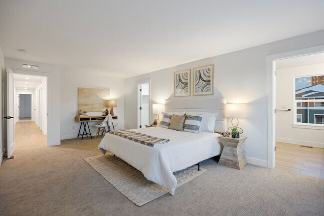 Building Photo - Modern New Construction Duplex in Desirabl...