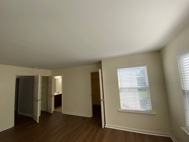 Building Photo - 210 Checko Court