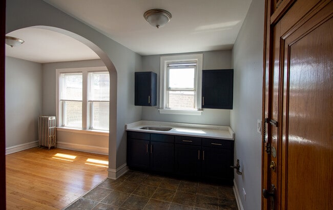 Building Photo - 2448 N Laramie Ave