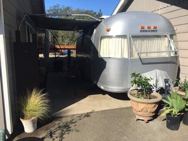 Argosy Airstream 22' trailer. - 285 Washburn Ave