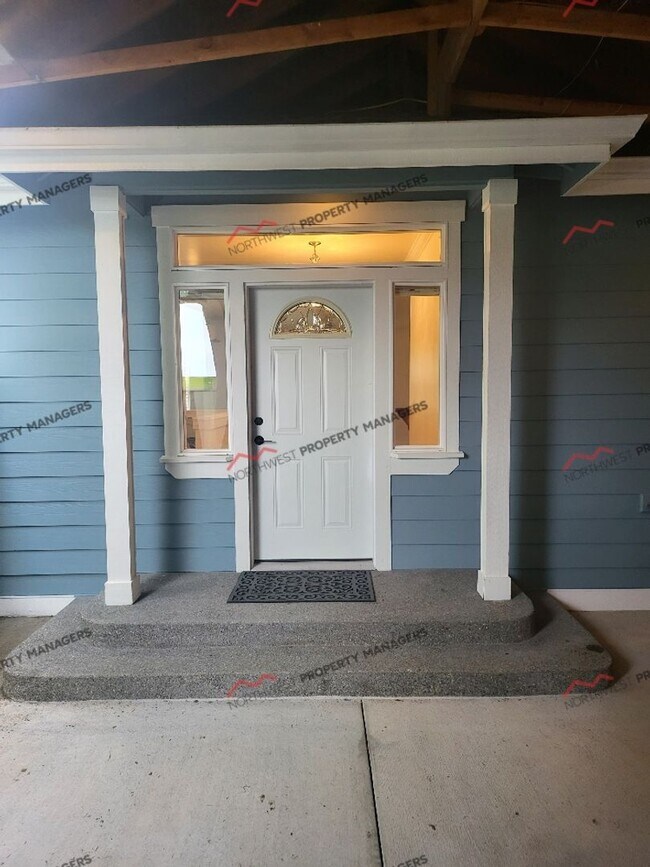 Building Photo - STATUS: AVAILABLE | R55 | $2495