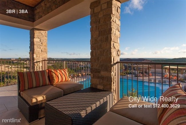 Building Photo - Beautiful Southwest Bee Cave 3 bedrooms unit
