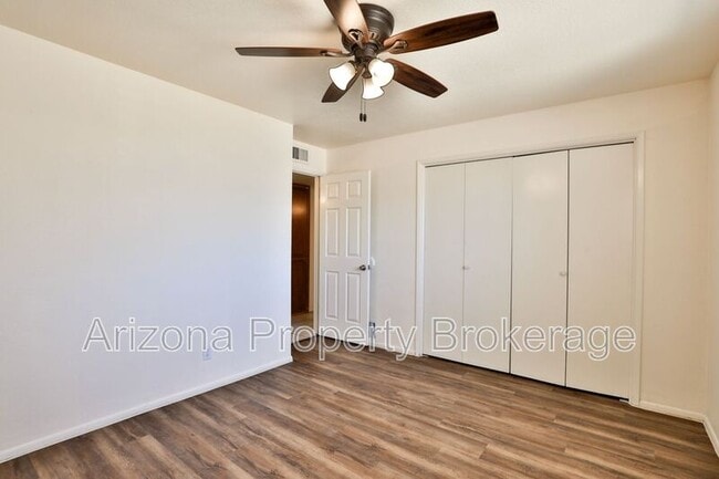 Building Photo - 1326 E Downing St