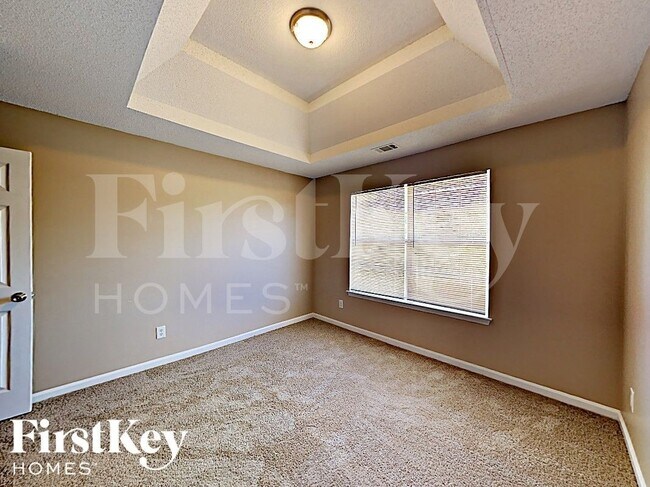 Building Photo - 164 Penny Ln