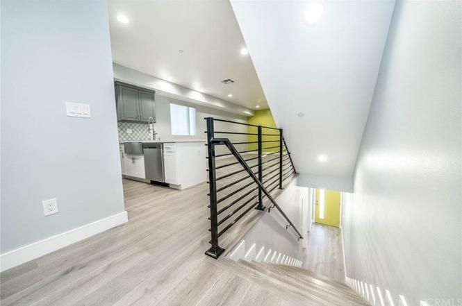 Building Photo - 4820 St Charles Pl