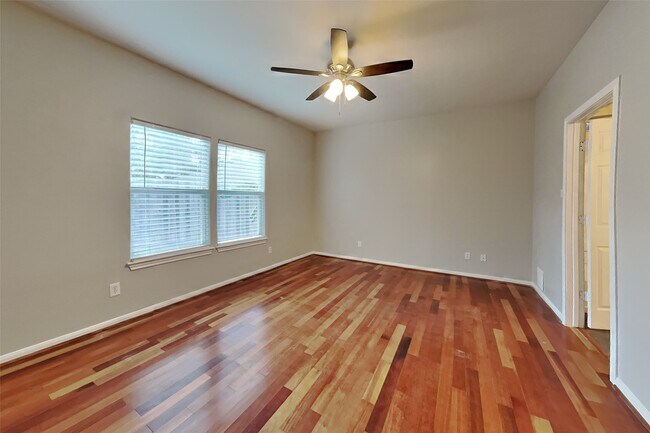 Building Photo - 25819 Oakridge Forest Ln