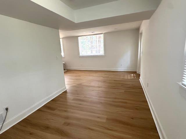 Building Photo - 425 Hilderbrand Dr