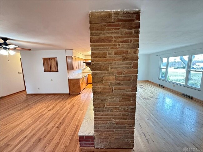 Building Photo - 3641 Maxton Rd