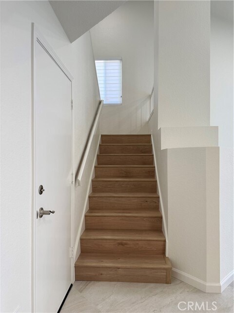 Building Photo - 25032 Sanoria St