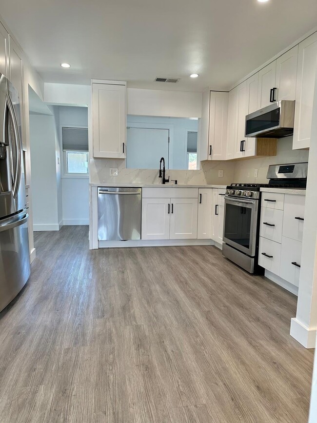 Building Photo - 2485 W Ave 133rd