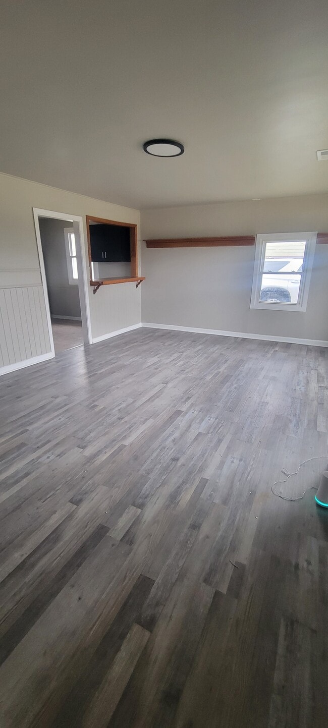 Building Photo - 235 Indianwood Blvd