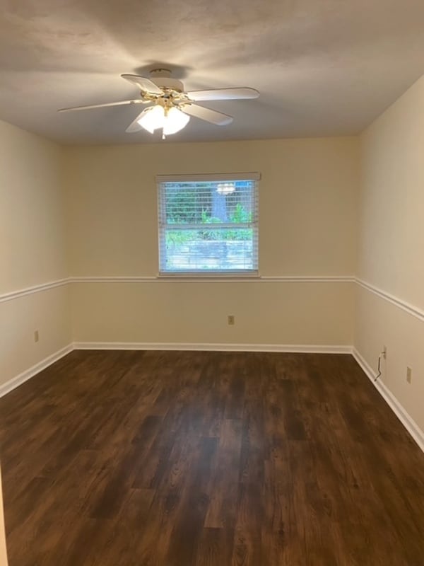 Building Photo - 145 Whetherbine Way W