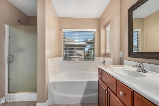 Building Photo - 1705 E Joseph Way