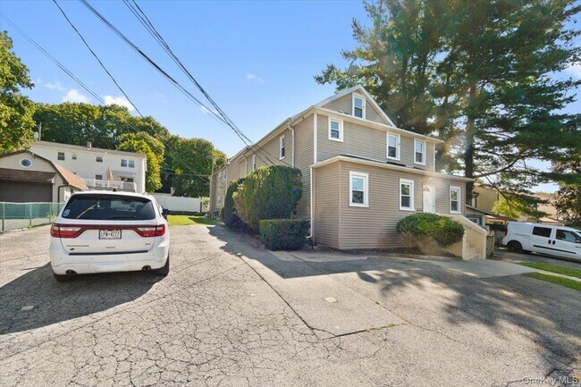 Building Photo - 60 Leroy Ave