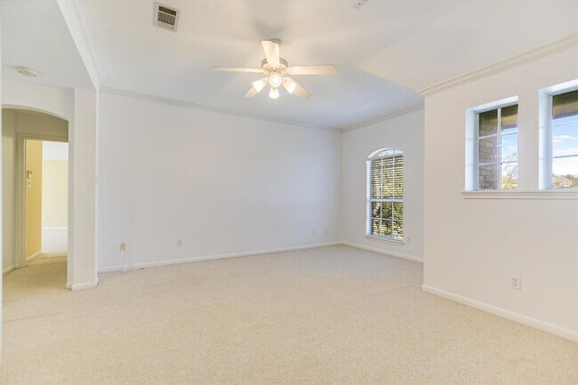 Building Photo - 7301 Fabion Dr