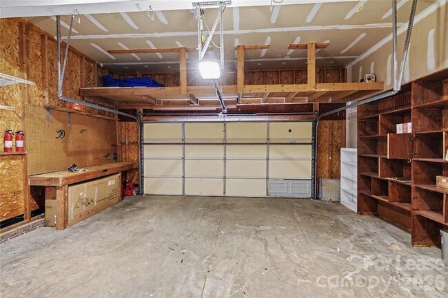 Building Photo - 16922 Laureate Rd