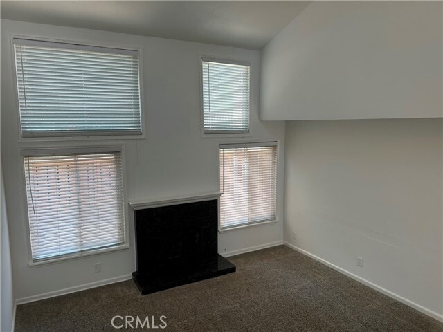 Building Photo - 6560 E Camino Vista
