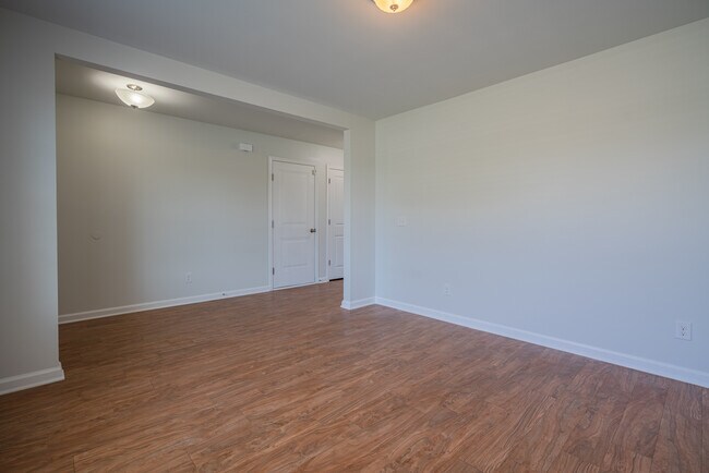 Building Photo - 135 Davila St