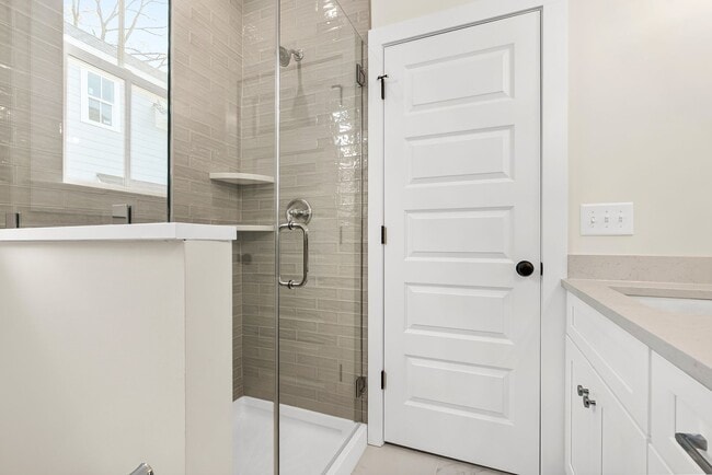 Building Photo - 3 Bedroom, 3 Bathroom Home in Durham