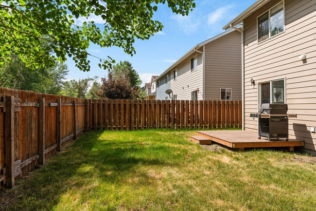 Building Photo - 306 Golden Valley Dr