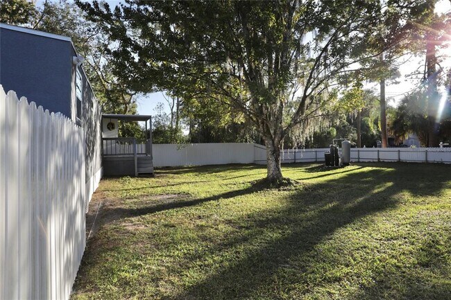 Building Photo - 1605 8th St