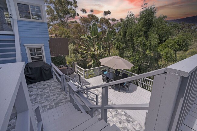 Building Photo - 1072 Johnson Ave