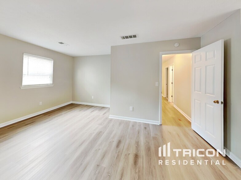 Building Photo - 4741 Jones Bridge Cir